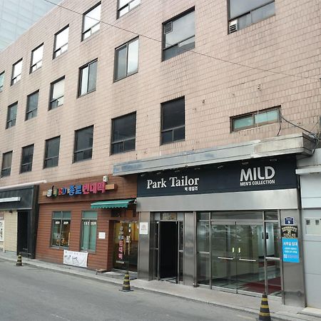Hotel Storyhouse Myeongdong à Séoul Extérieur photo